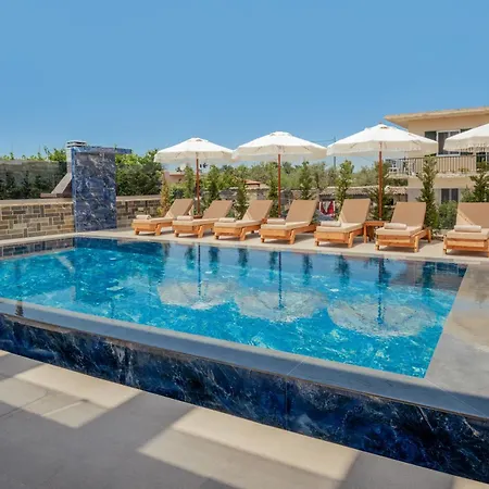 Boheme Close Access To Laganas